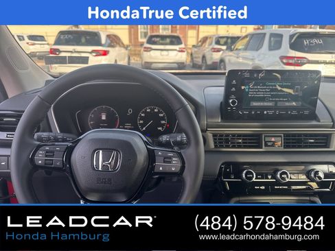 Used 2025 Honda Pilot EX-L image 10
