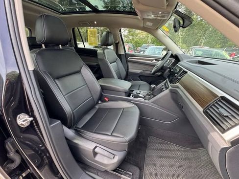Certified 2023 Volkswagen Atlas SE w/ Panoramic Sunroof Package AWD/4WD image 30