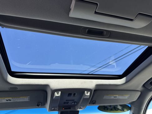 Used 2018 GMC Yukon Denali w/ Denali Ultimate Package image 15