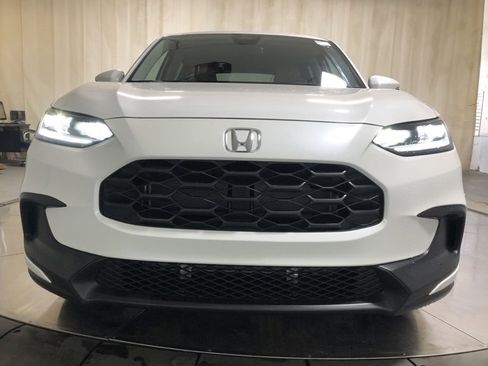 New 2026 Honda HR-V LX image 2