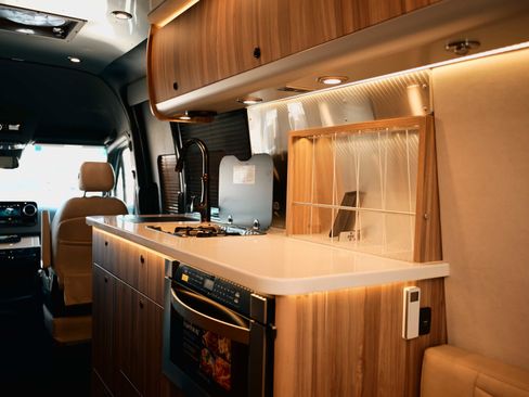 Used 2022 Mercedes-Benz Sprinter 3500 image 20