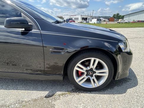 Used 2008 Pontiac G8 w/ Premium Package RWD image 16