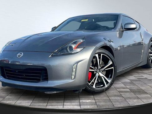 Used 2019 Nissan 370Z Touring Sport image 12