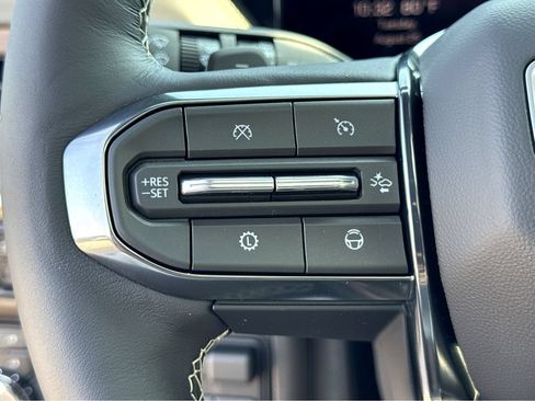 New 2026 GMC Yukon XL Denali Ultimate AWD/4WD image 18