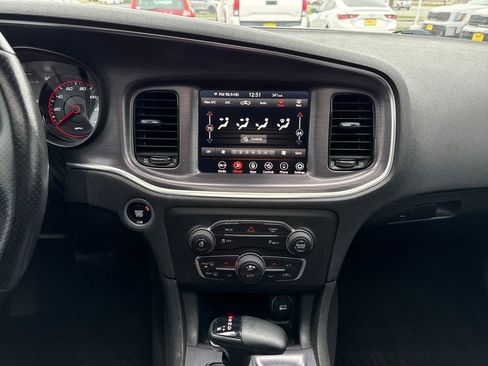Used 2018 Dodge Charger SXT Plus w/ Blacktop Package image 25