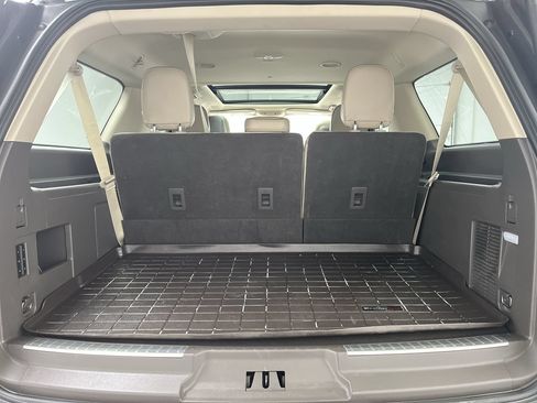 Used 2023 Lincoln Navigator L Reserve AWD/4WD image 34