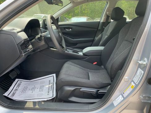 Used 2023 Honda Accord LX image 12