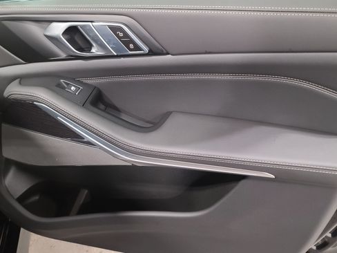 Used 2026 BMW X5 sDrive40i w/ M Sport Package RWD image 26