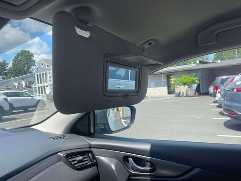 Used 2021 Nissan Rogue Sport S AWD/4WD image 30
