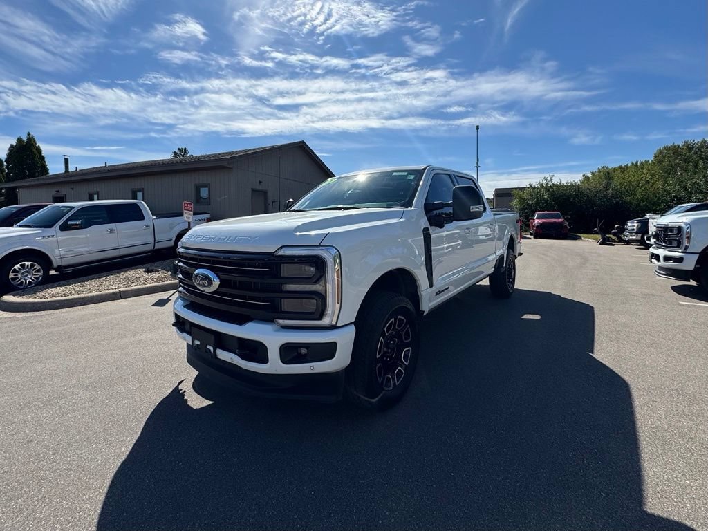 Used 2026 Ford F250 Platinum AWD/4WD image 2