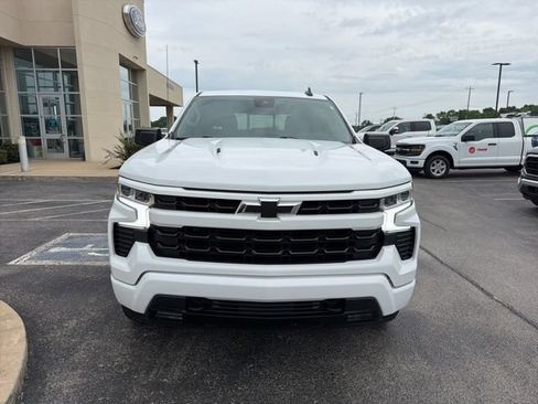 Used 2024 Chevrolet Silverado 1500 RST w/ Convenience Package II AWD/4WD image 2