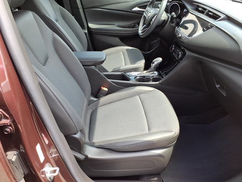 Certified 2023 Buick Encore GX Preferred w/ Cold Weather Comfort Package FWD image 9