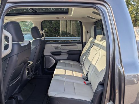 Used 2024 RAM 1500 Limited image 14