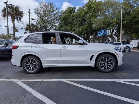 Used 2021 BMW X5 sDrive40i w/ M Sport Package RWD image 8