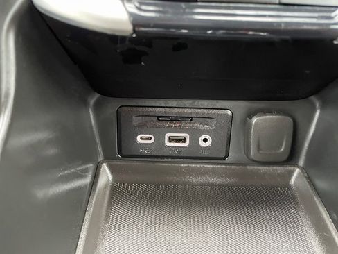 Used 2022 GMC Terrain SLT w/ Infotainment Package II image 23