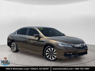 Used 2017 Honda Accord Touring video 1