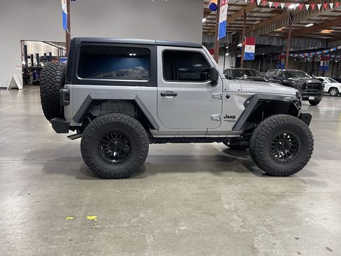 Used 2021 Jeep Wrangler Sport AWD/4WD image 6