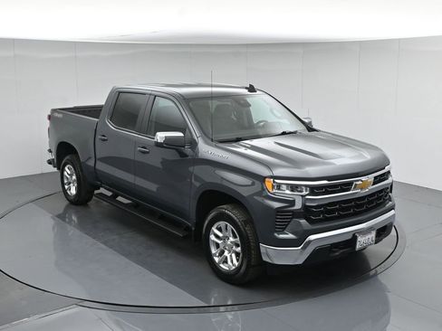 Used 2025 Chevrolet Silverado 1500 LT image 45