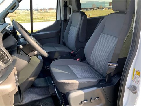 New 2026 Ford Transit 350 148 Medium Roof Wagon AWD image 9