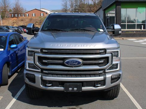 Used 2021 Ford F250 Platinum image 2