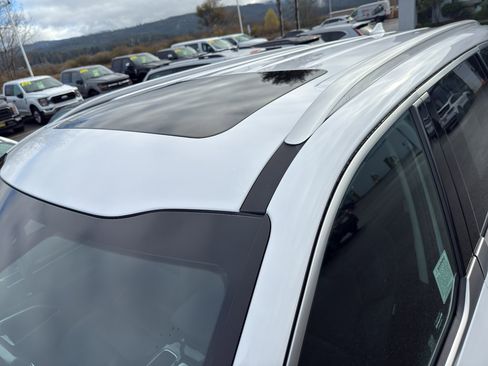 New 2025 Kia Telluride S image 9