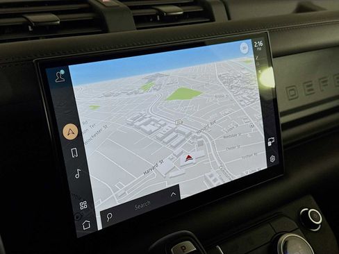 Used 2025 Land Rover Defender 110 S image 16