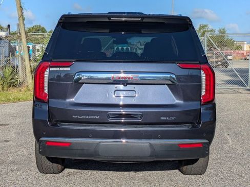 Used 2023 GMC Yukon SLT AWD/4WD image 4