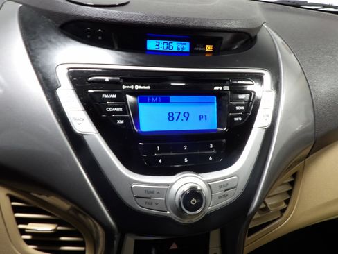 Used 2012 Hyundai Elantra Limited FWD image 15