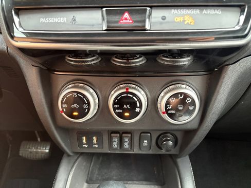 Used 2020 Mitsubishi Outlander Sport ES FWD image 16