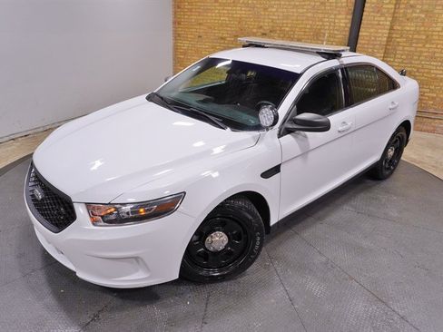 Used 2019 Ford Taurus Police Interceptor AWD image 2
