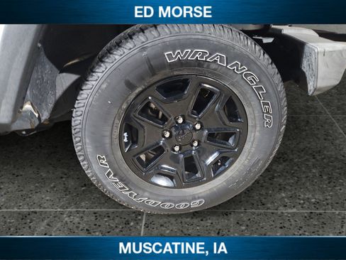 Used 2016 Jeep Wrangler Sport image 12