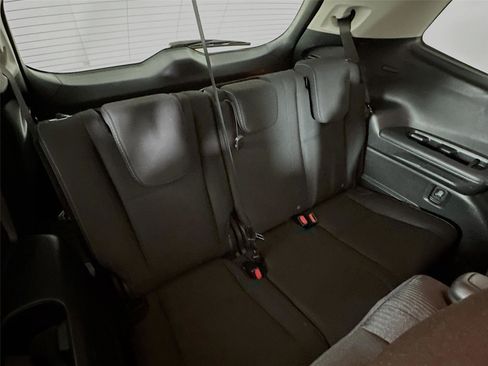 Used 2024 Subaru Ascent Premium w/ Convenience Package image 26