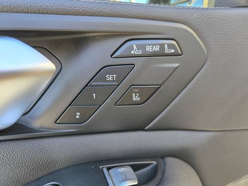 Used 2021 BMW X7 xDrive40i w/ Premium Package AWD/4WD image 19