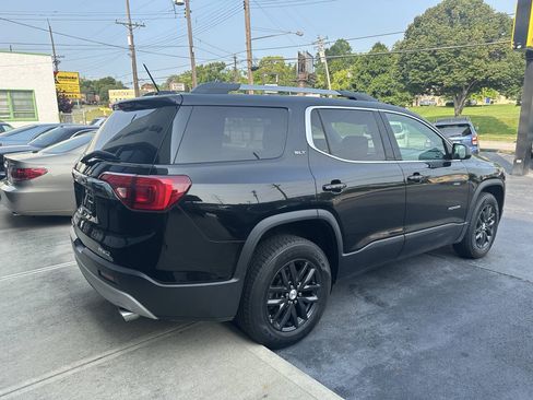 Used 2019 GMC Acadia SLT AWD/4WD image 16
