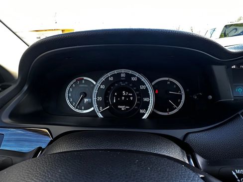 Used 2016 Honda Accord EX-L image 10