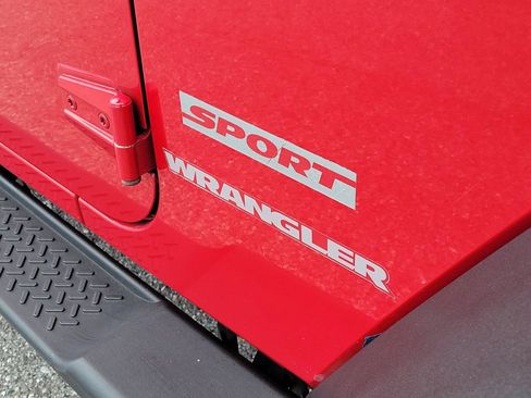 Used 2010 Jeep Wrangler Sport AWD/4WD image 8