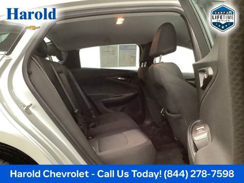 Used 2019 Chevrolet Malibu LT image 9