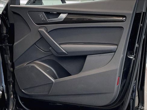 Used 2019 Audi Q5 2.0T Premium w/ Convenience Package image 23