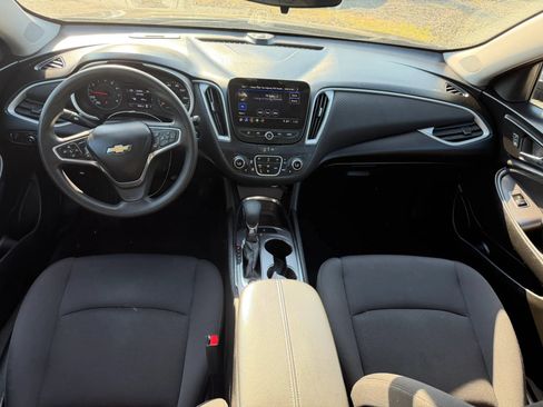 Used 2023 Chevrolet Malibu LT FWD image 15