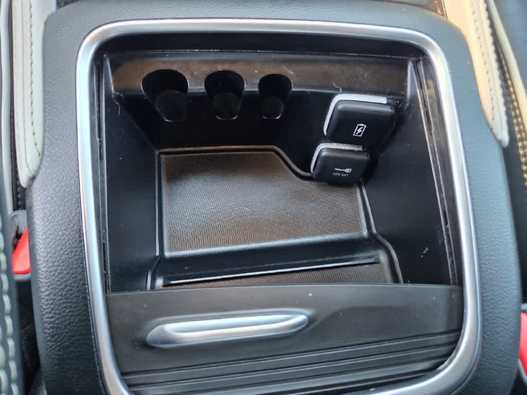 Used 2024 Chrysler Pacifica Limited FWD image 21