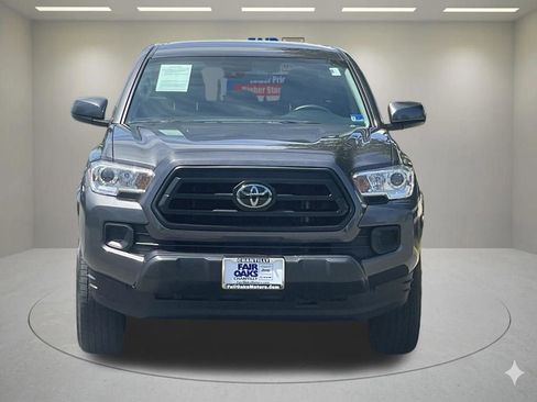Used 2023 Toyota Tacoma SR RWD image 4