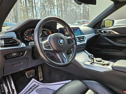 Used 2021 BMW M440i Convertible image 25
