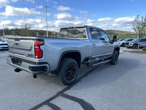 New 2026 Chevrolet Silverado 3500 High Country w/ Technology Package AWD/4WD image 7