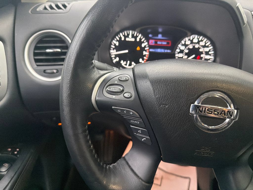 Used 2020 Nissan Pathfinder SL FWD image 26