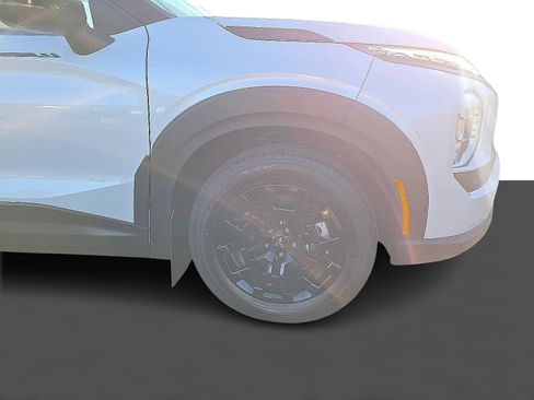 New 2025 Mitsubishi Outlander Trail Edition image 2