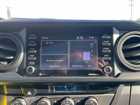 Used 2021 Toyota Tacoma SR AWD/4WD image 8