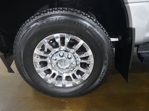 Used 2021 Ford F350 XLT w/ XLT Premium Package image 26