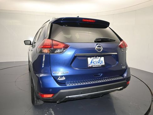Used 2019 Nissan Rogue SV w/ Premium Package FWD image 23