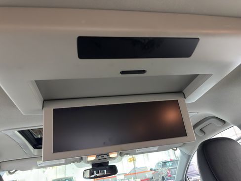 Used 2018 Toyota Sienna SE Premium FWD image 31