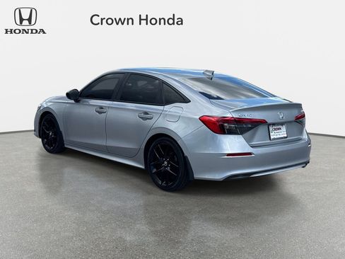 Used 2022 Honda Civic Sport image 3